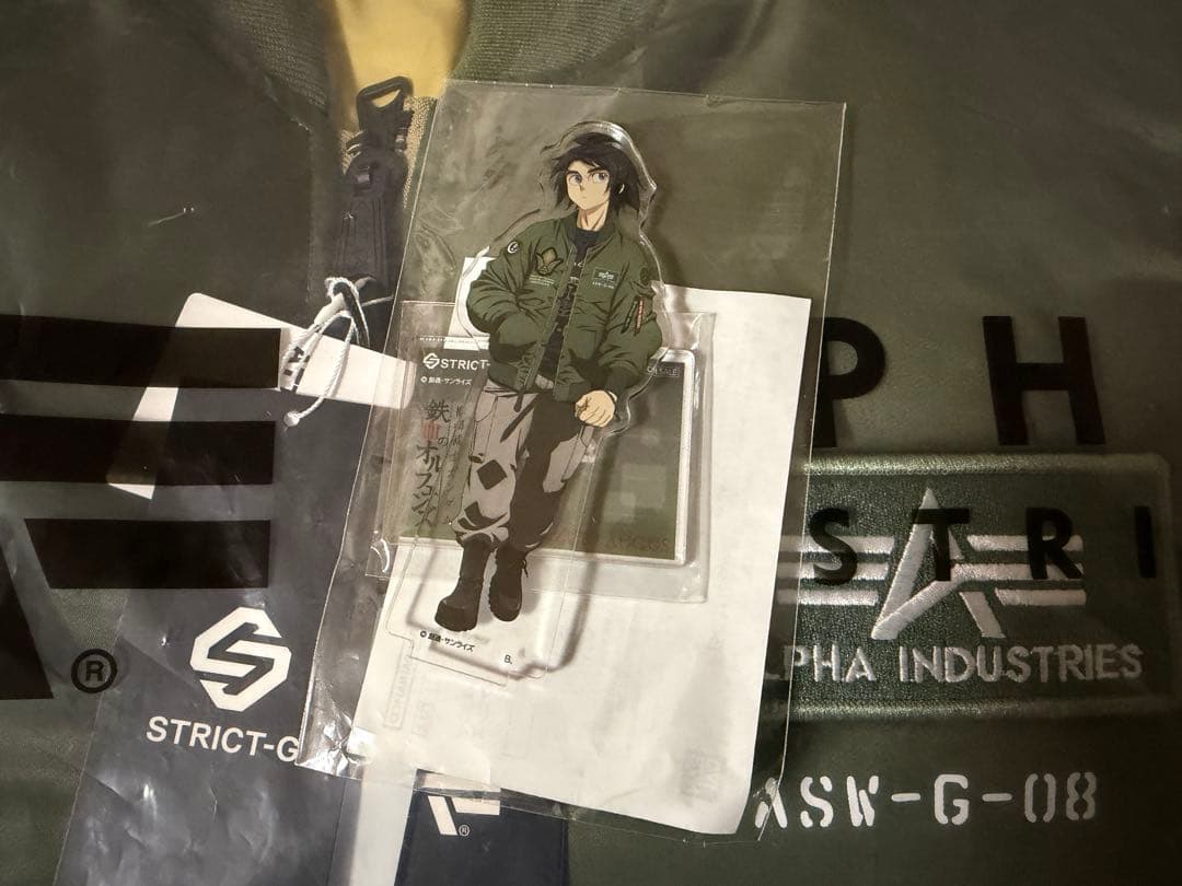 (アクスタTシャツ) STRICT-G 鉄血のオルフェンズ MA-1 三日月 L