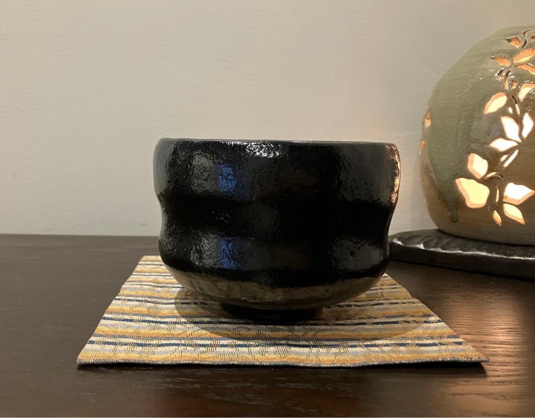 【鉢開 】長次郎写 佐々木昭楽作　黒楽茶碗