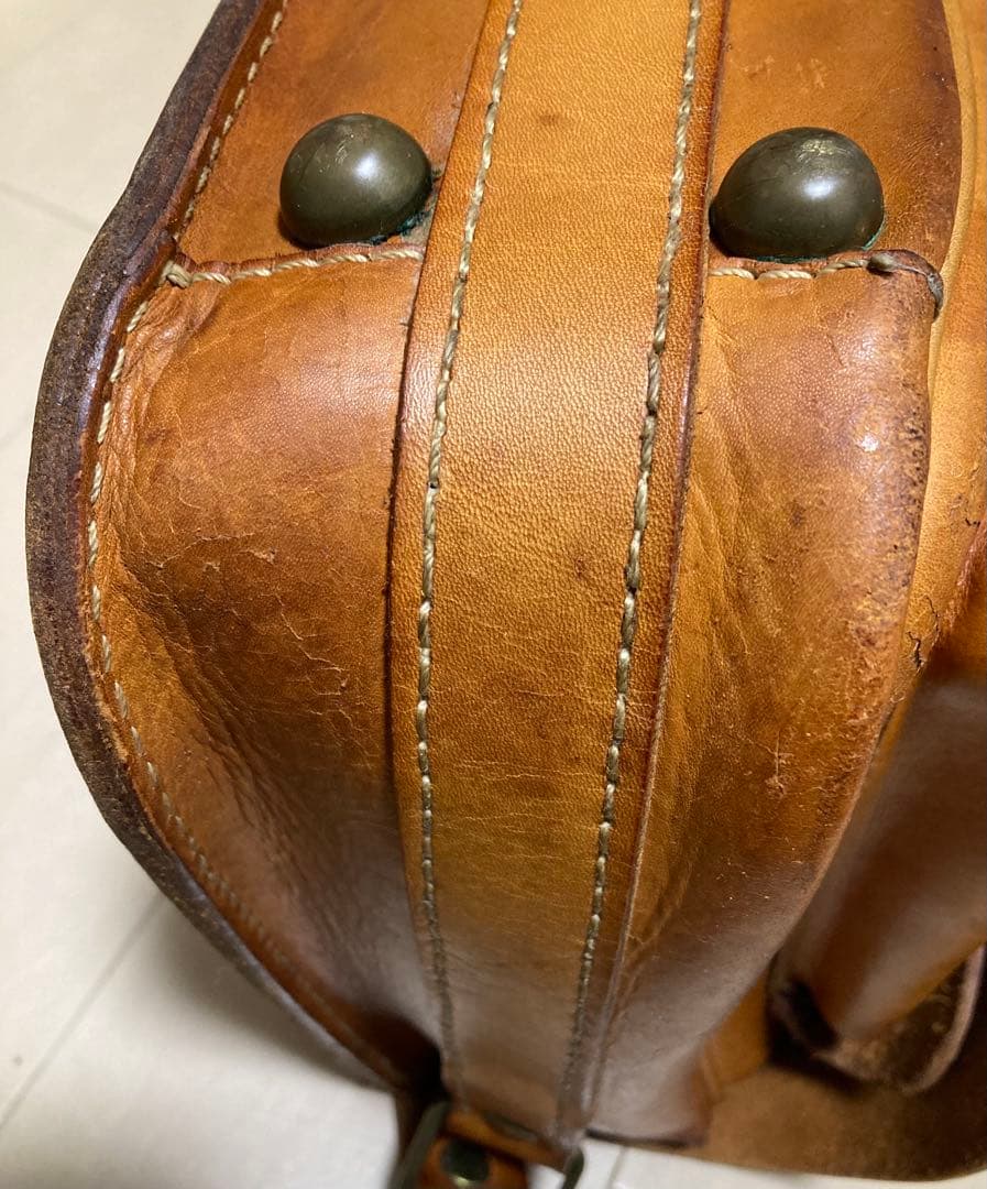 HERZ レザーショルダーバッグ ブラウン