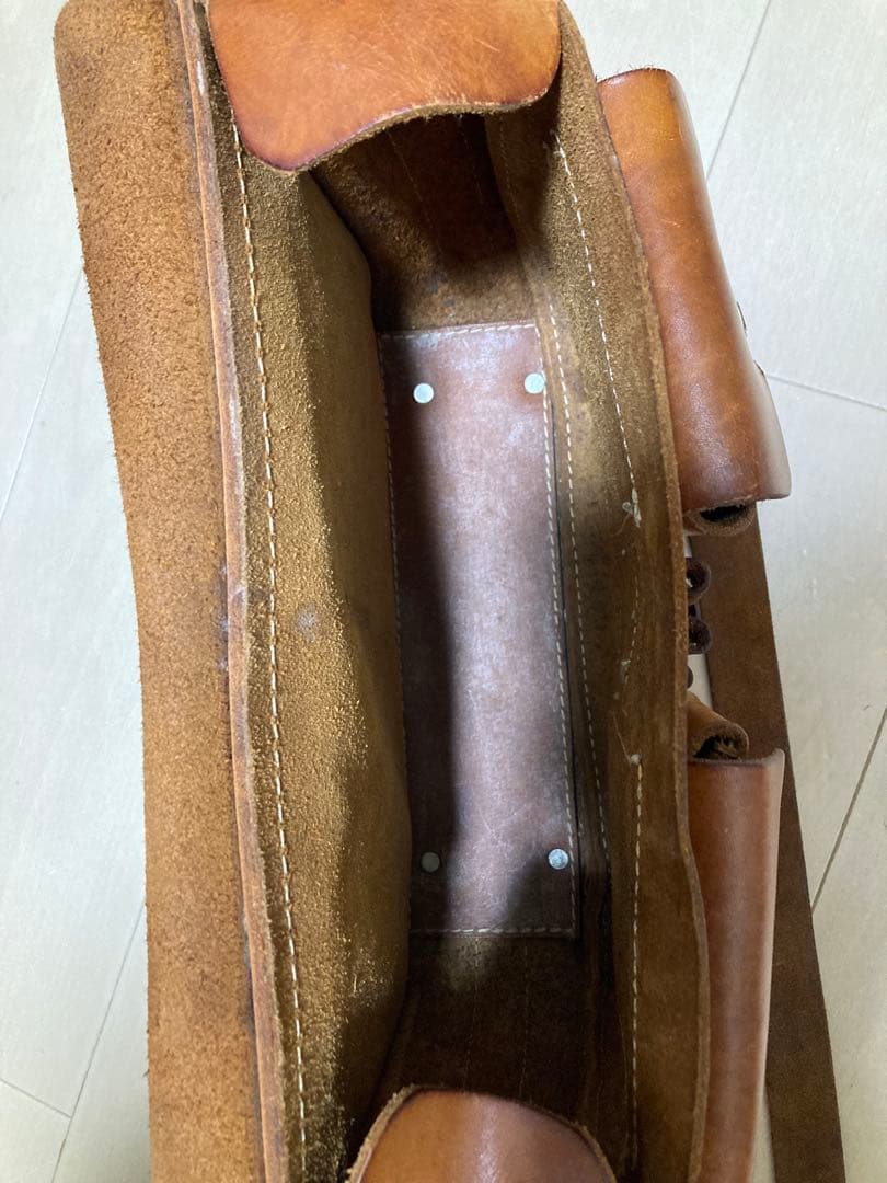 HERZ レザーショルダーバッグ ブラウン