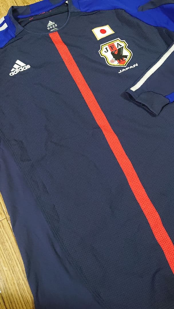 新品adidas日本代表長袖オーセンテイックユニフォーム