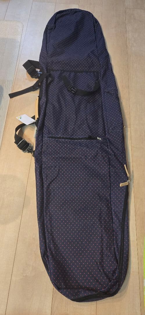 ★再値下げ！Burton買い揃え！ スノーボード板&ビンディング カバー2つ付き