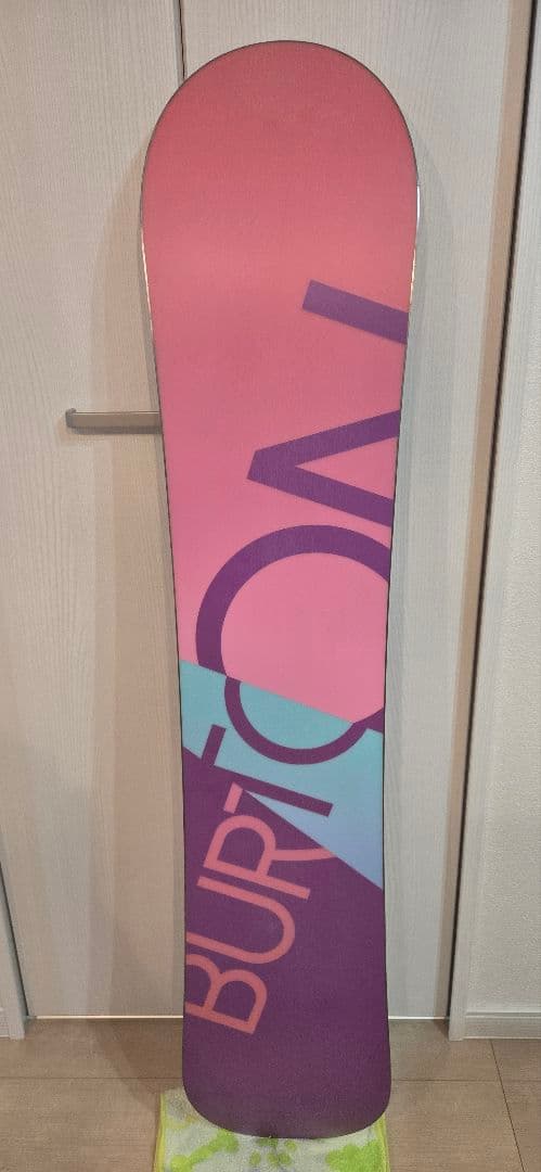 ★再値下げ！Burton買い揃え！ スノーボード板&ビンディング カバー2つ付き