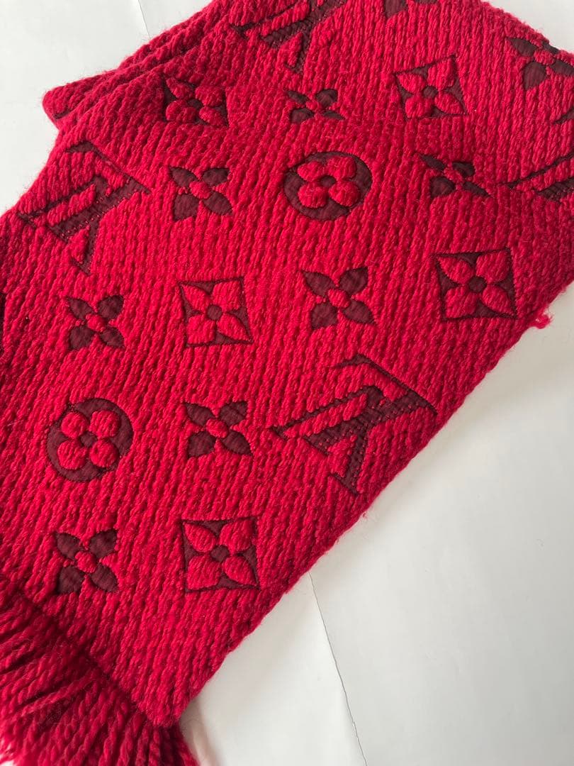 ルイヴィトン LOUIS VUITTON エシャルプ・ロゴマニア　マフラー　赤