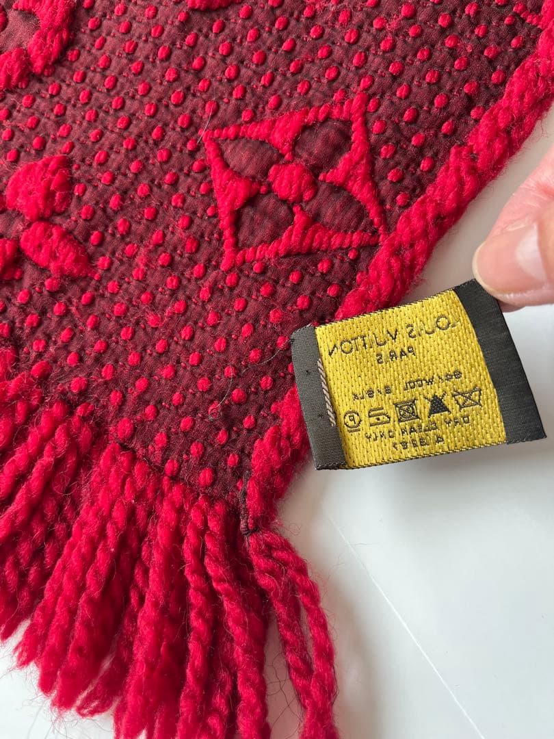 ルイヴィトン LOUIS VUITTON エシャルプ・ロゴマニア　マフラー　赤