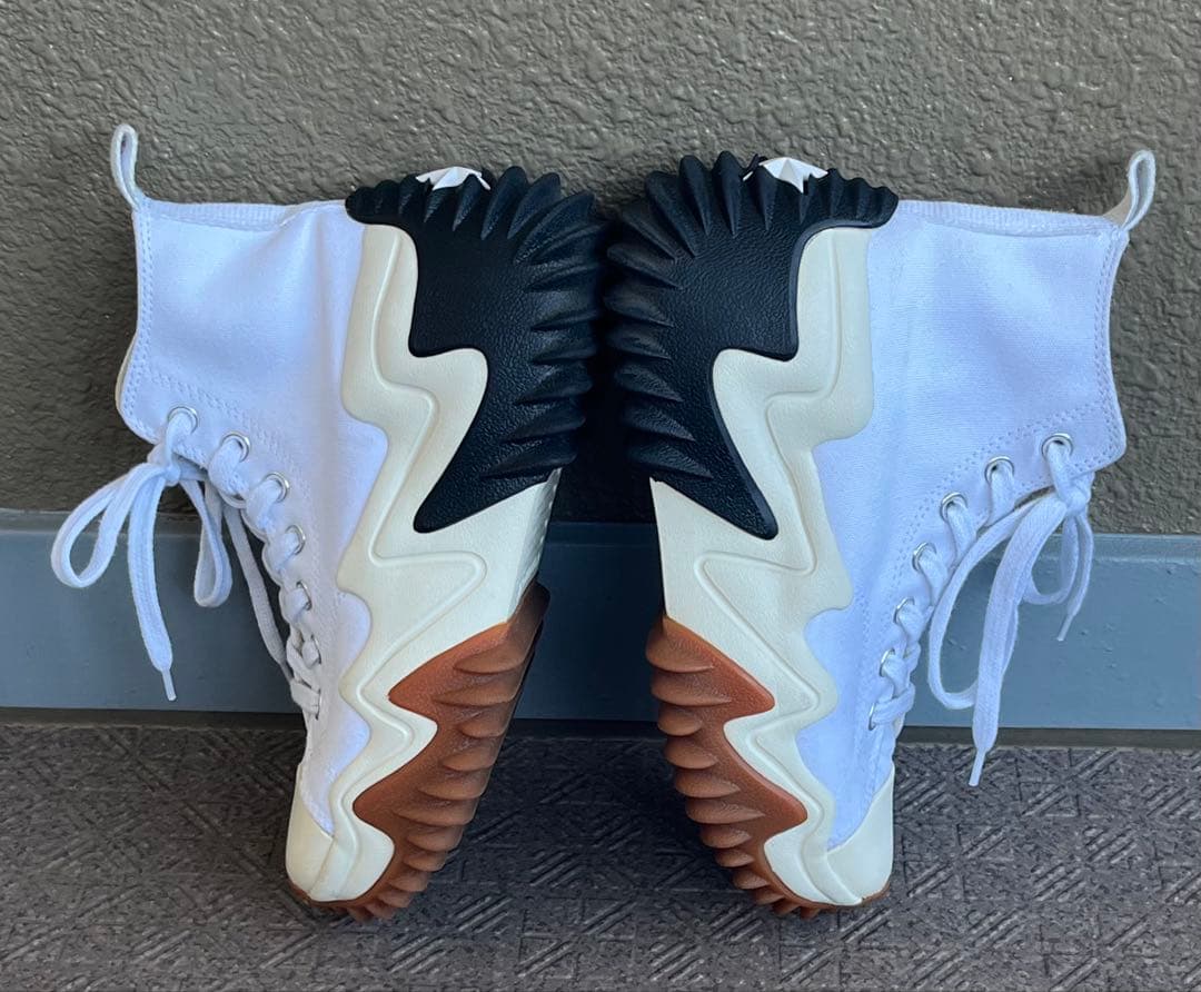 S*゜様 【人気厚底スニーカー】　コンバース　ランスターモーション　23.0cm