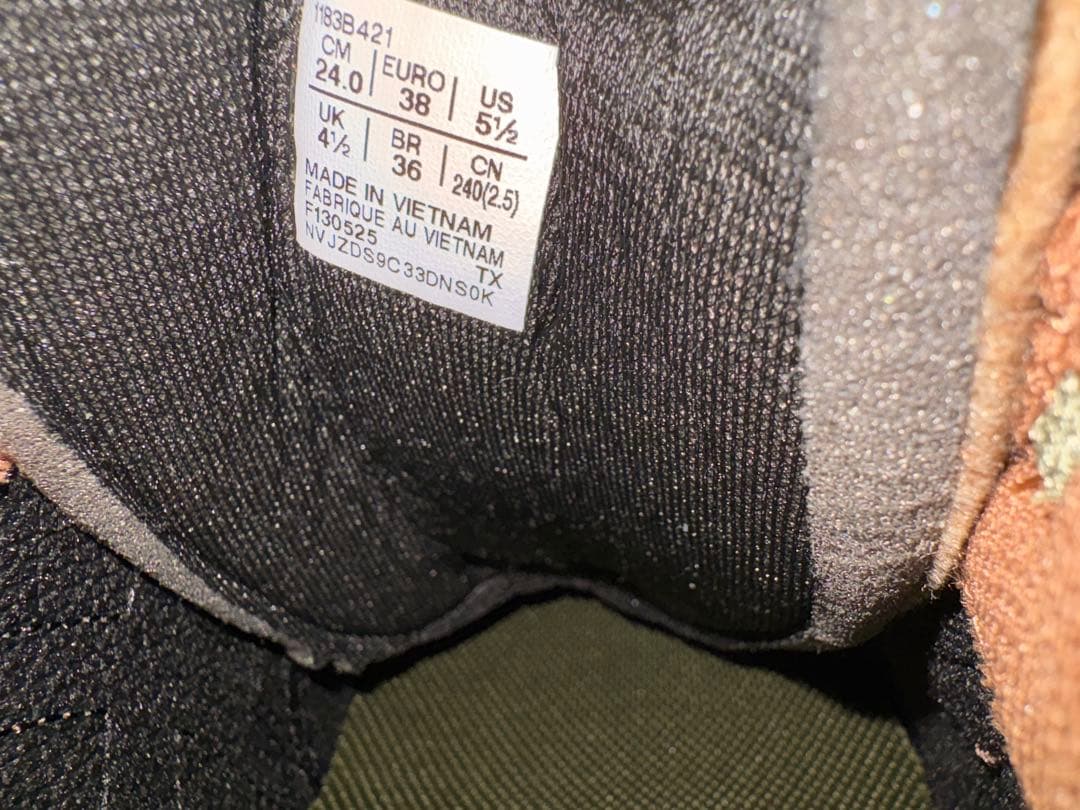 オニツカタイガー　DENTIGRE LS