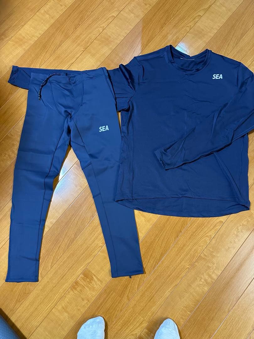 ハクビシン　WIND AND SEA トレーニングウェアセットネイビー M