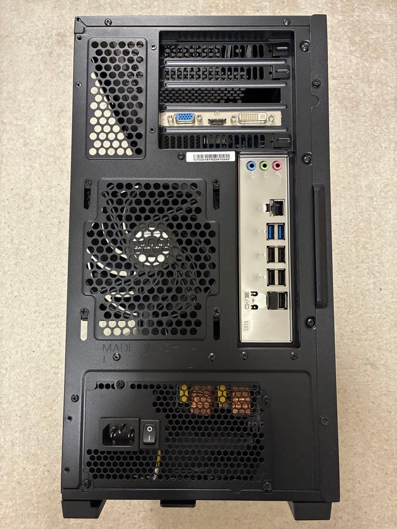 【デスクトップPC】CPU16C メモリ32GB SSD256GB 電源750W