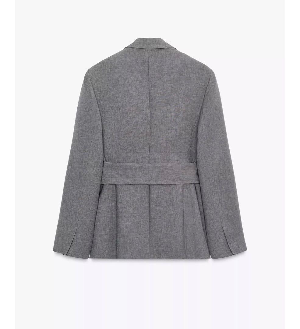 今季新作完売品♡ZARA肩パッド入りベルト付きブレザー