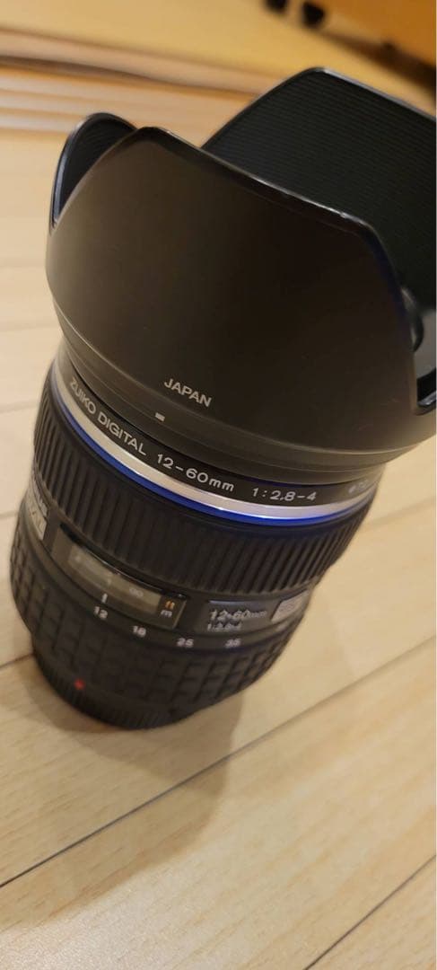 ZUIKO DIGITAL ED 12-60mm F2.8-4.0 SWD傷有