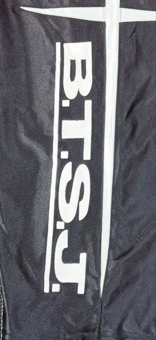 B.T.S.J. LESMILS（レスミルズ）ロングパンツ