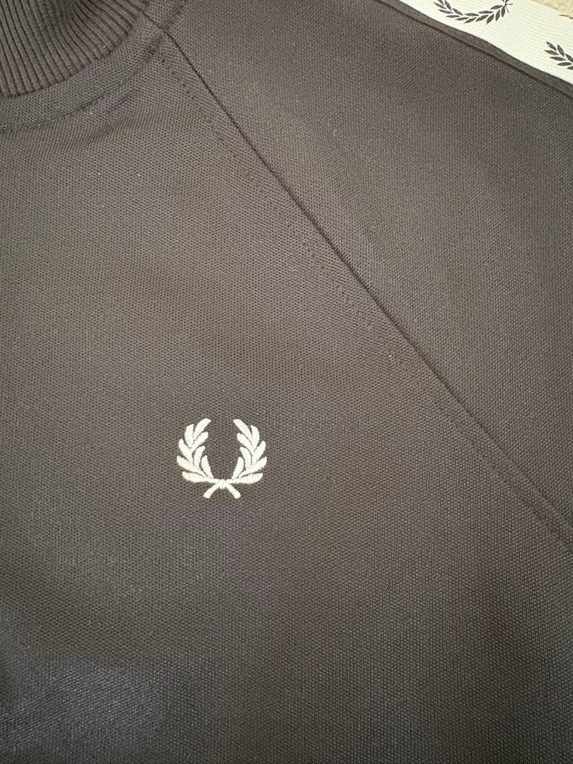 フレッドペリー ブラック ジャージ