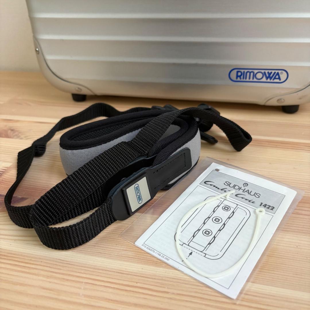 美品 RIMOWA PICCOLO　ショルダーバッグ　アタッシュケース