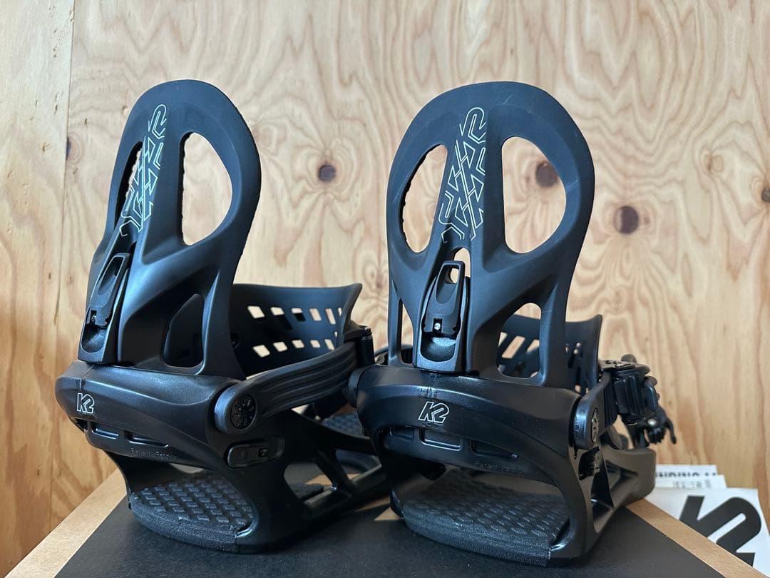 スノーボードビンディング　ブラック