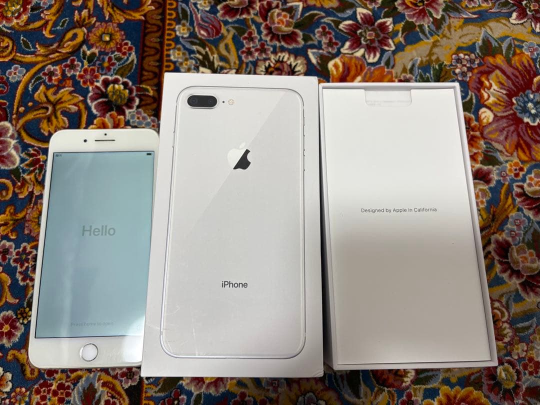 iPhone 8 Plus au版 256Gジャンク背面割れ 残債なし補修歴あり