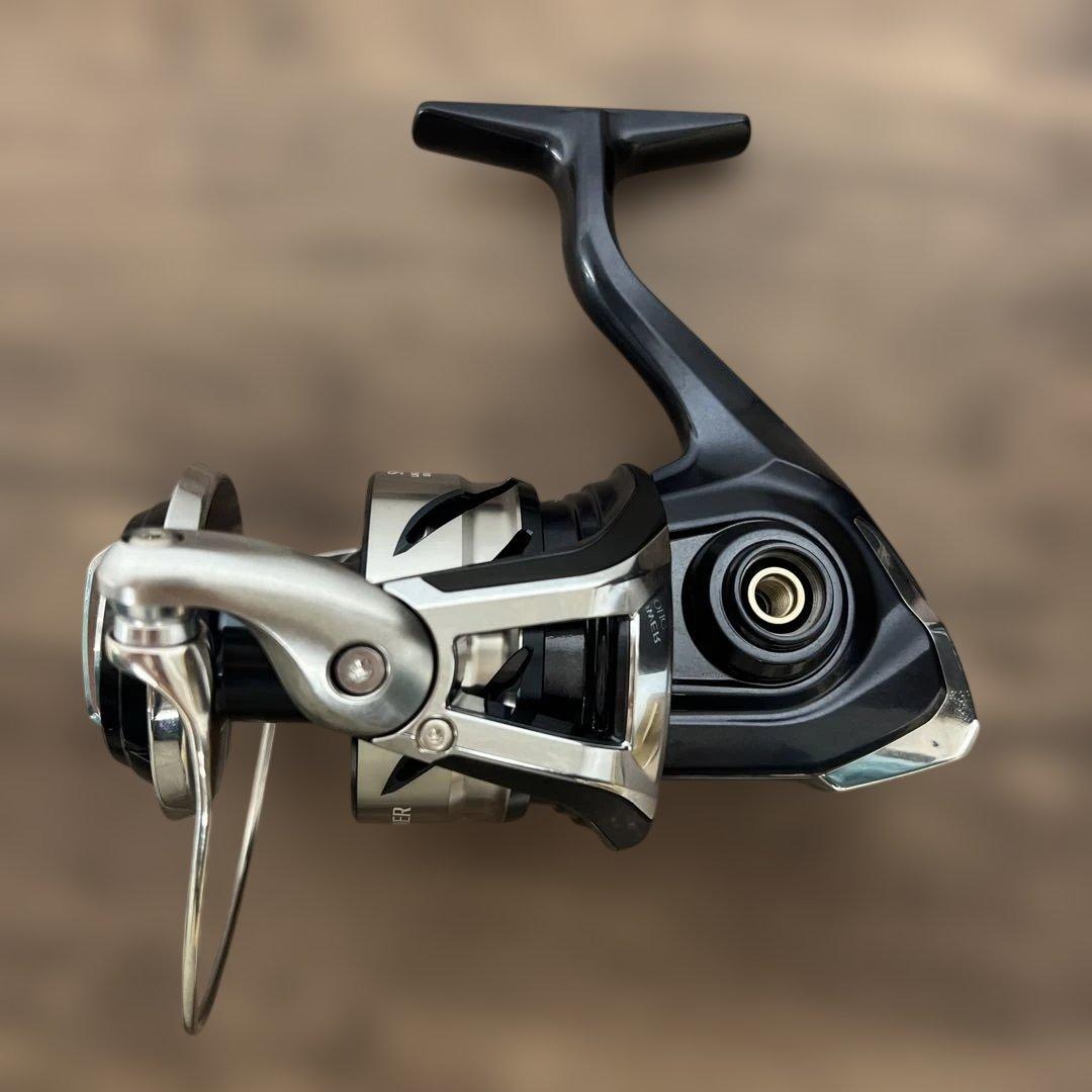 261250 シマノ　スピニングリール 21 ツインパワーSW8000HG