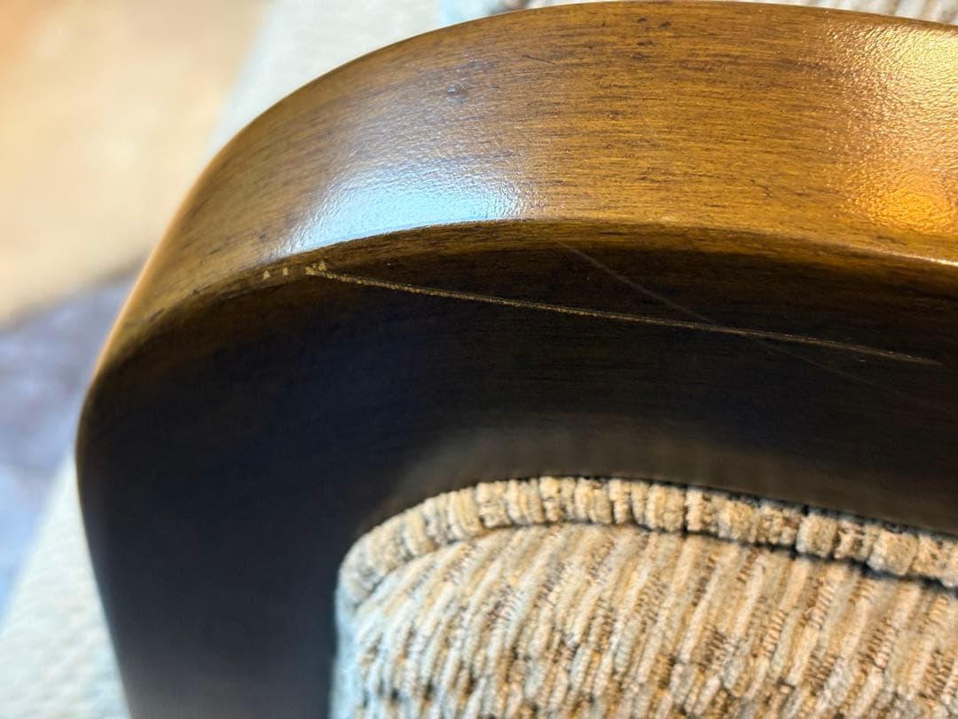 Ashley アシュレイ　二人掛け　ソファ　アームソファ　ヨーロピアン　IZZ