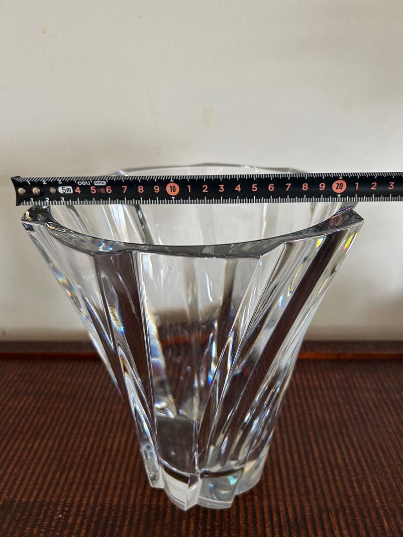バカラ　オブジェクティフ　大型サイズ　25センチ　花瓶