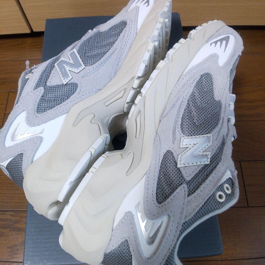 New Balance 725 グレーML725AA 24.5cm