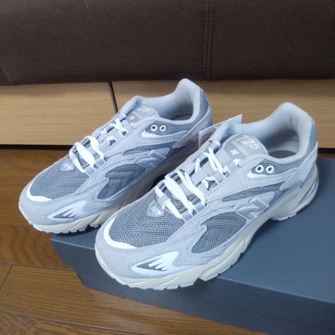 New Balance 725 グレーML725AA 24.5cm