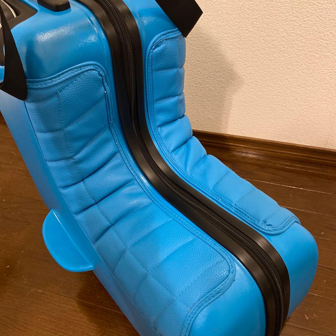 乗れる　座れる　スーツケース　クッション付き