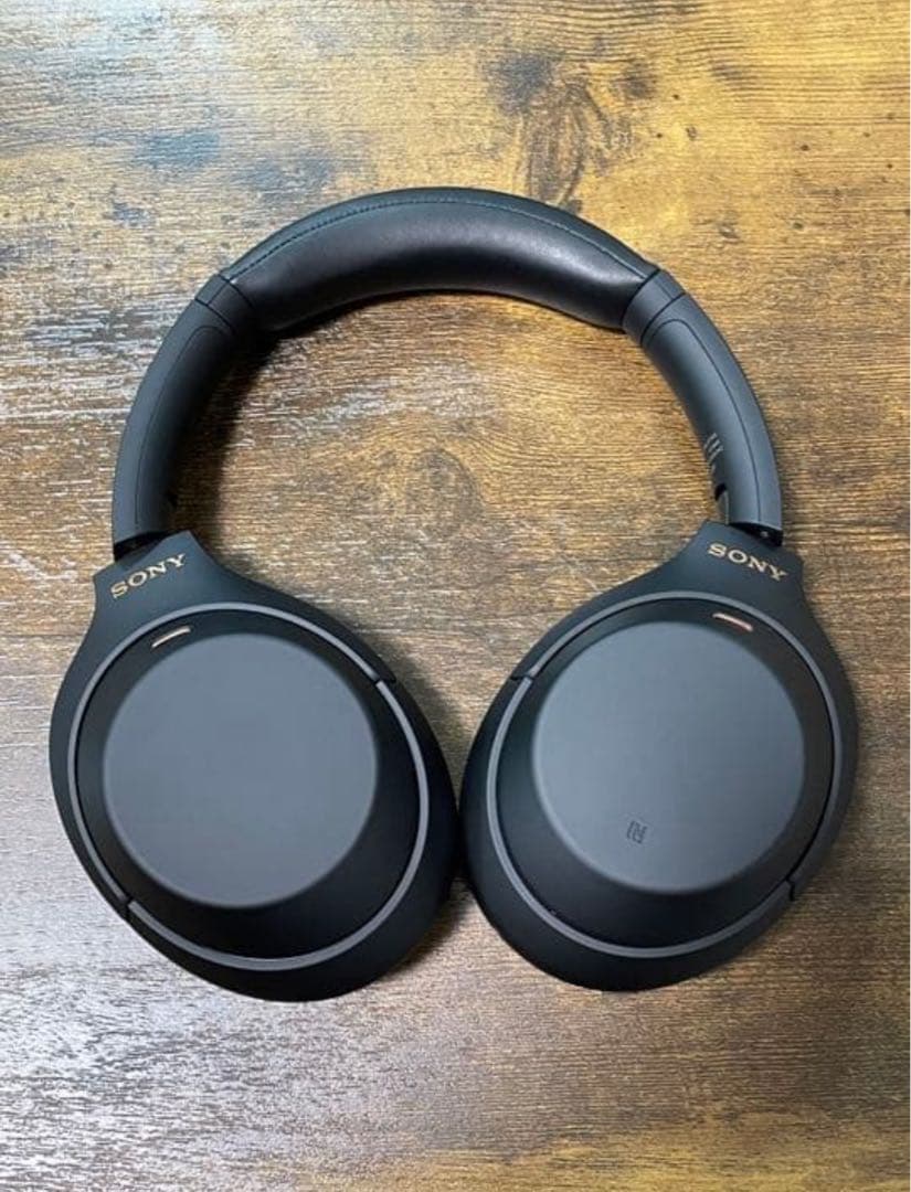 ほぼ未使用！ SONY ワイヤレスヘッドホン WH-1000XM4 ブラック