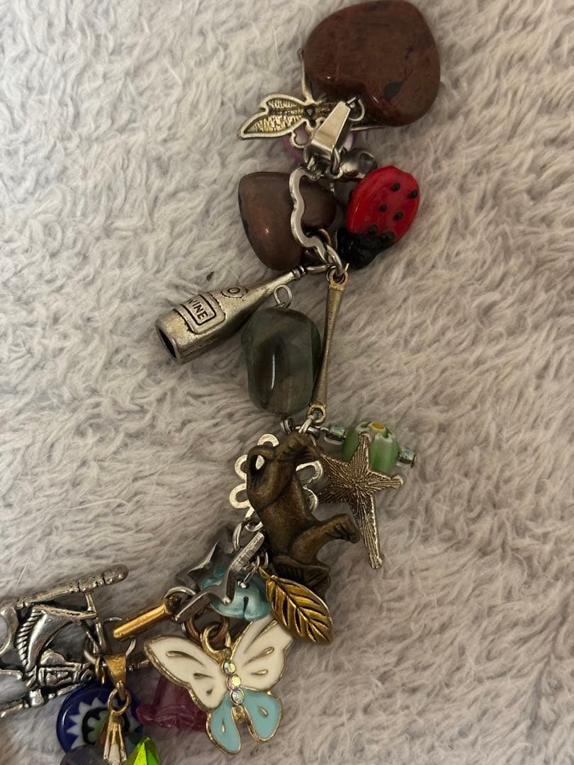 Marland Backus チャームブレスレット