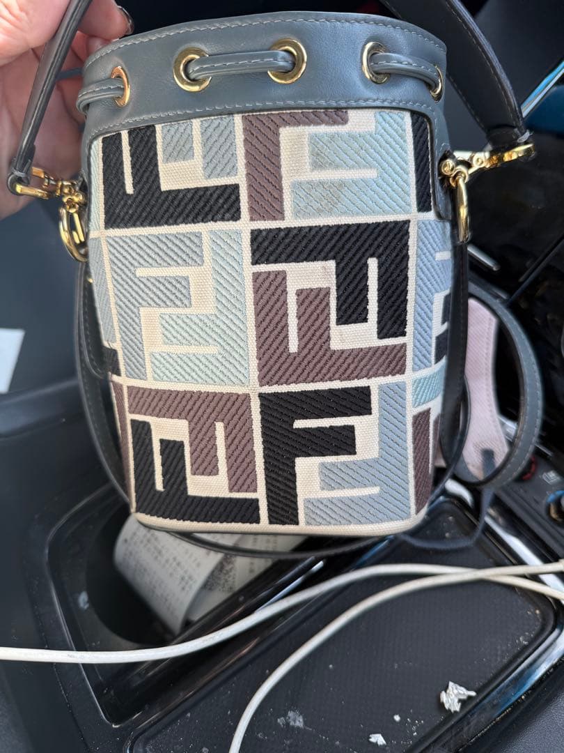 Fendi マルチカラー バケットバッグ