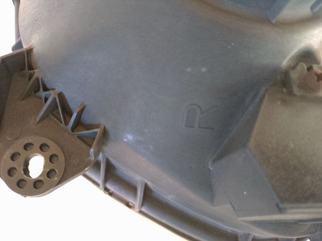 日野　プロフィア　右ヘッドライト