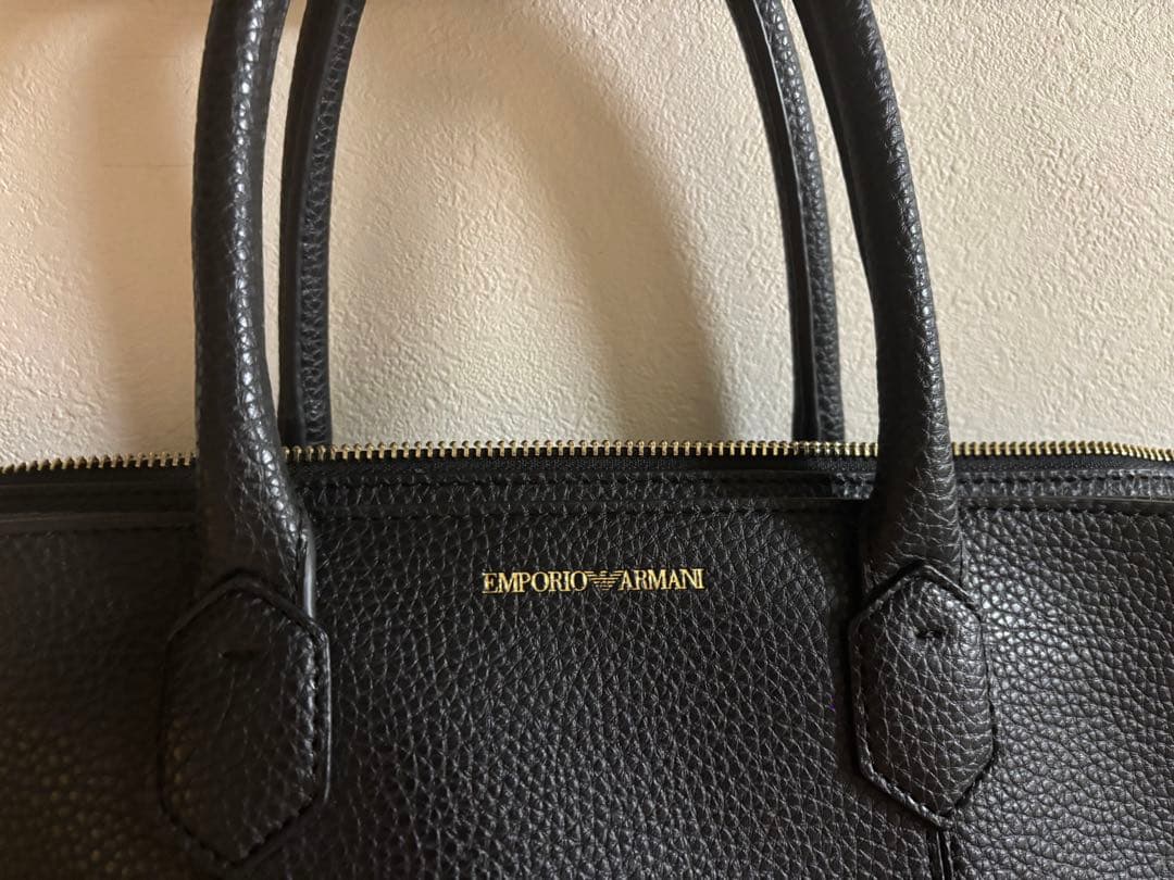 EMPORIO ARMANI ブラックレザートートバッグ