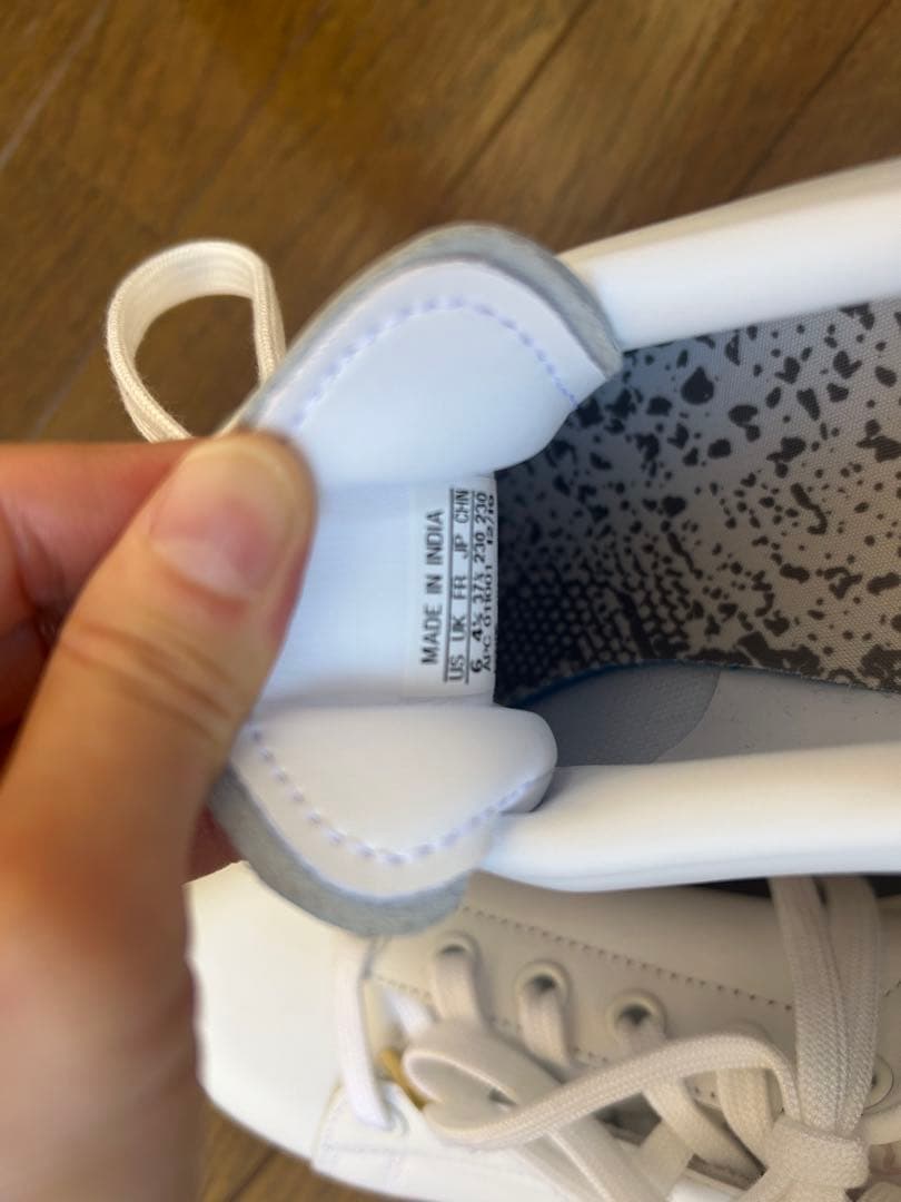 【美品】　adidas スタンスミス ホワイト レザースニーカー　ピンクハート