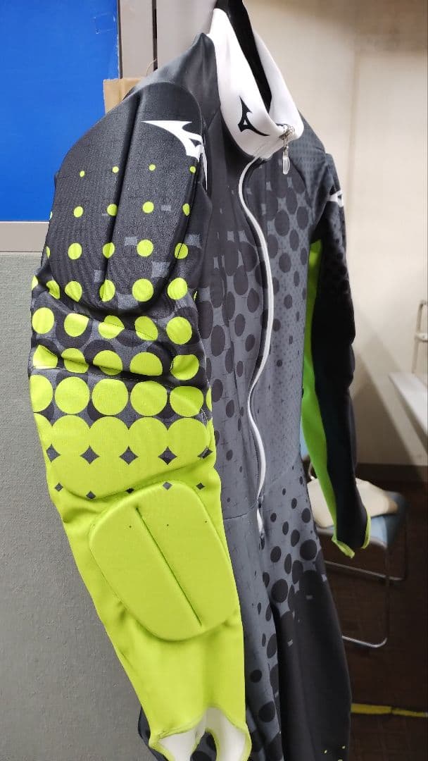 Mizuno ワンピース　サイズL　 FISマーク付