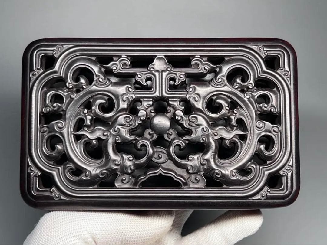 木製　小物入れ　紫檀　硯箱　透かし彫り　龍紋　極細工　文房具　中国美術　美品