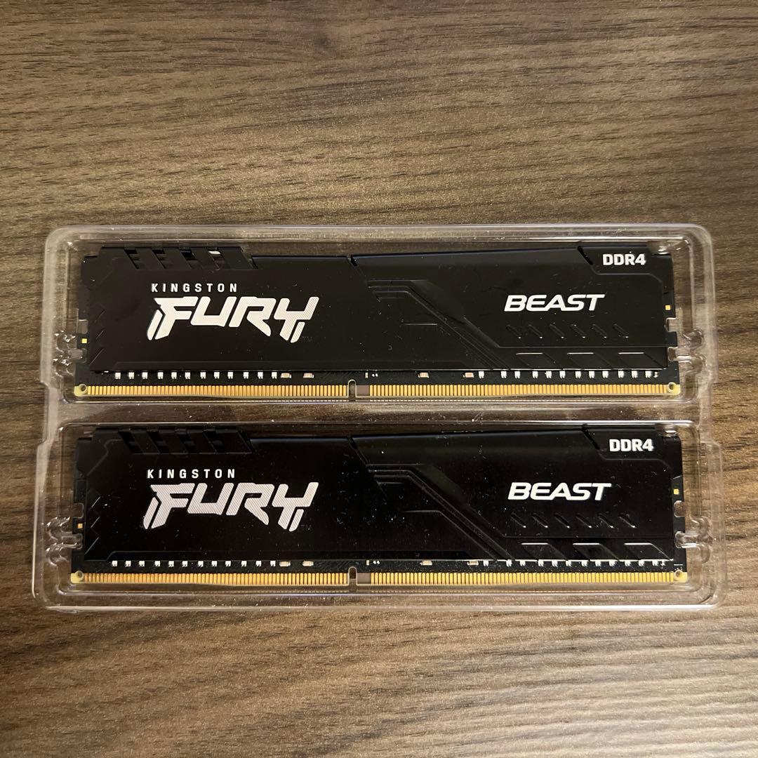 Kingston製のデスクトップPC用メモリです。 写真に写る物が全てです。