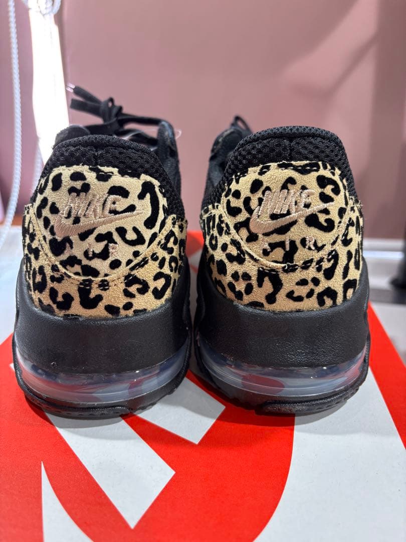 NIKE ウィメンズ エア マックス エクシー GPX