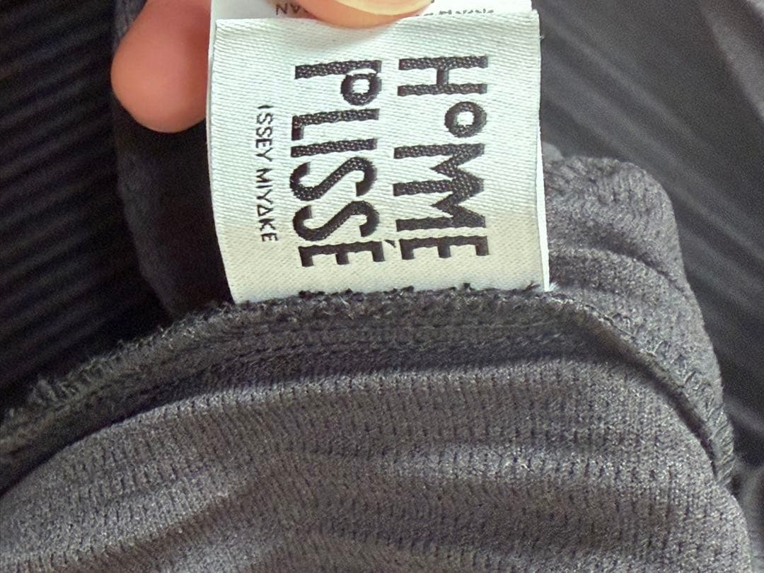 HOMME PLISSÉ MONTHLY NOVEMBER カットソー