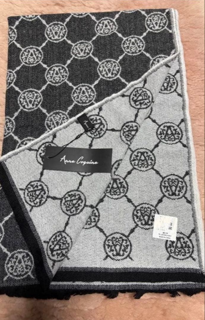 新品未使用‼️アンコキーヌモノグラムジャガードストール