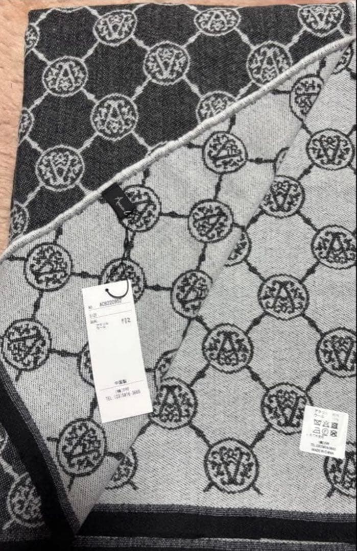 新品未使用‼️アンコキーヌモノグラムジャガードストール