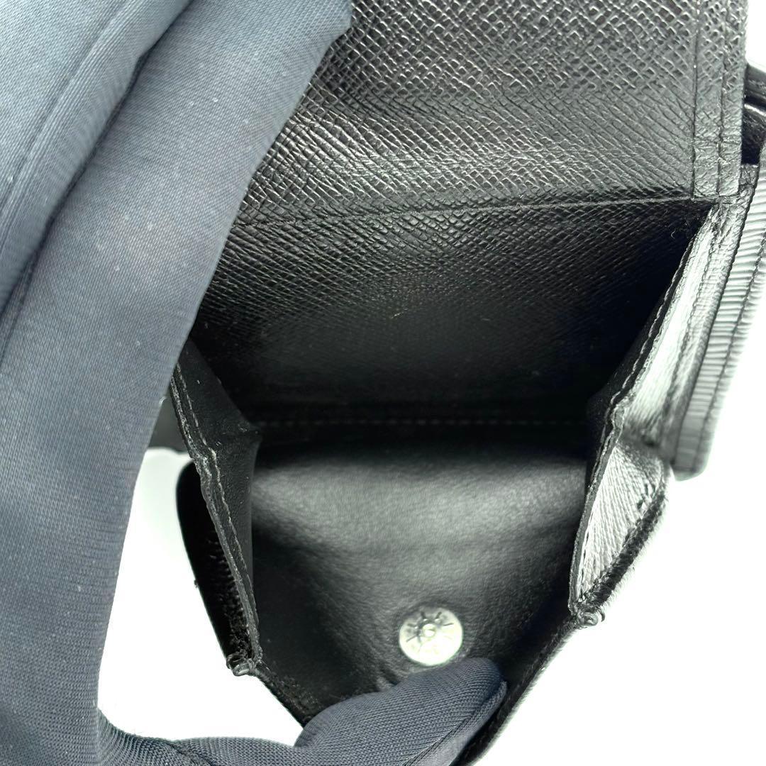 ルイヴィトン 折財布 エピ ノワール ポルトフォイユ マルコ 黒 2051