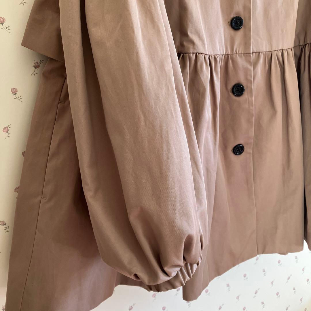 新品タグ付き　YOIHI フリルギャザーステンカラーコート　バルーンスリーブ