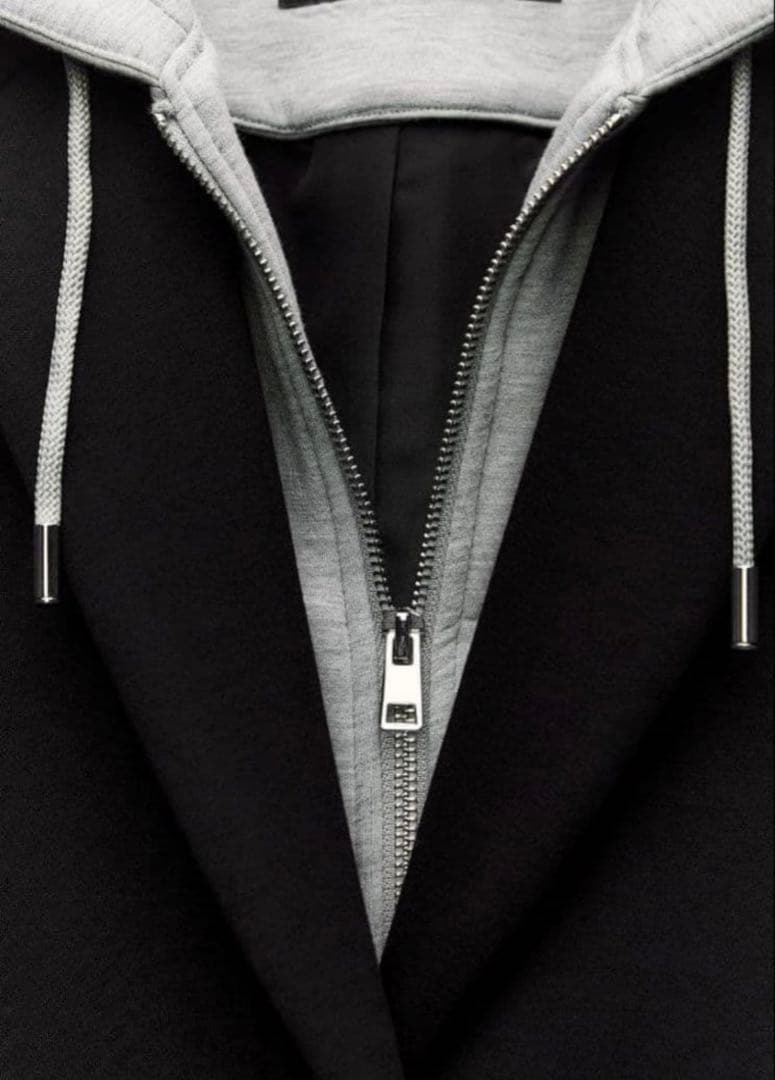 【新品】ZARA コントラストフードコート　Mサイズ　黒×グレー