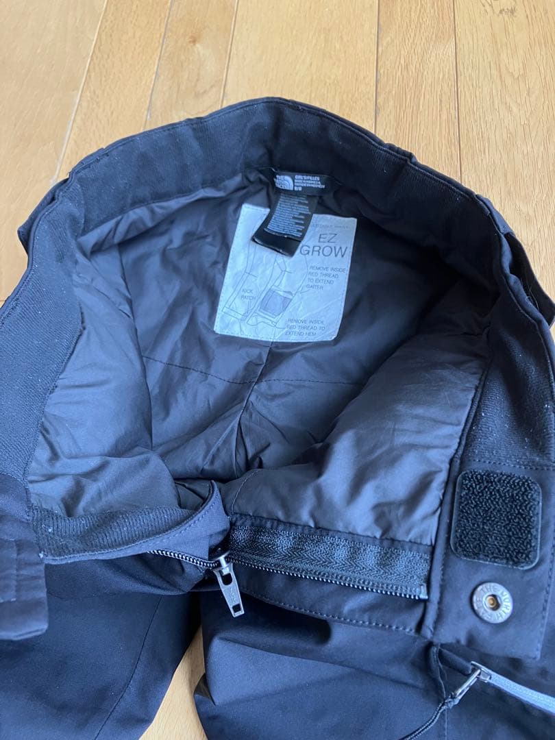 ザノースフェイス　スノーパンツ　140