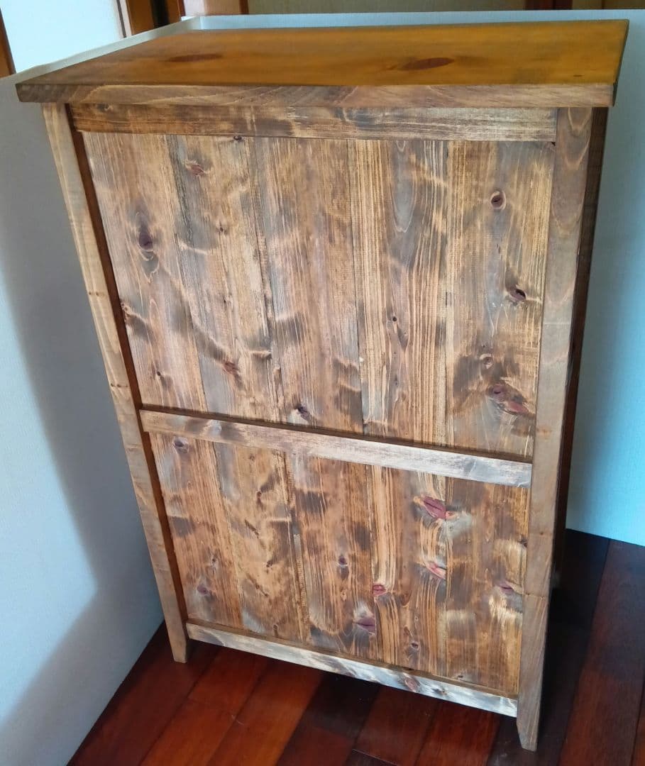 つん＊安価版＊レトロ風キャビネット（両開き）