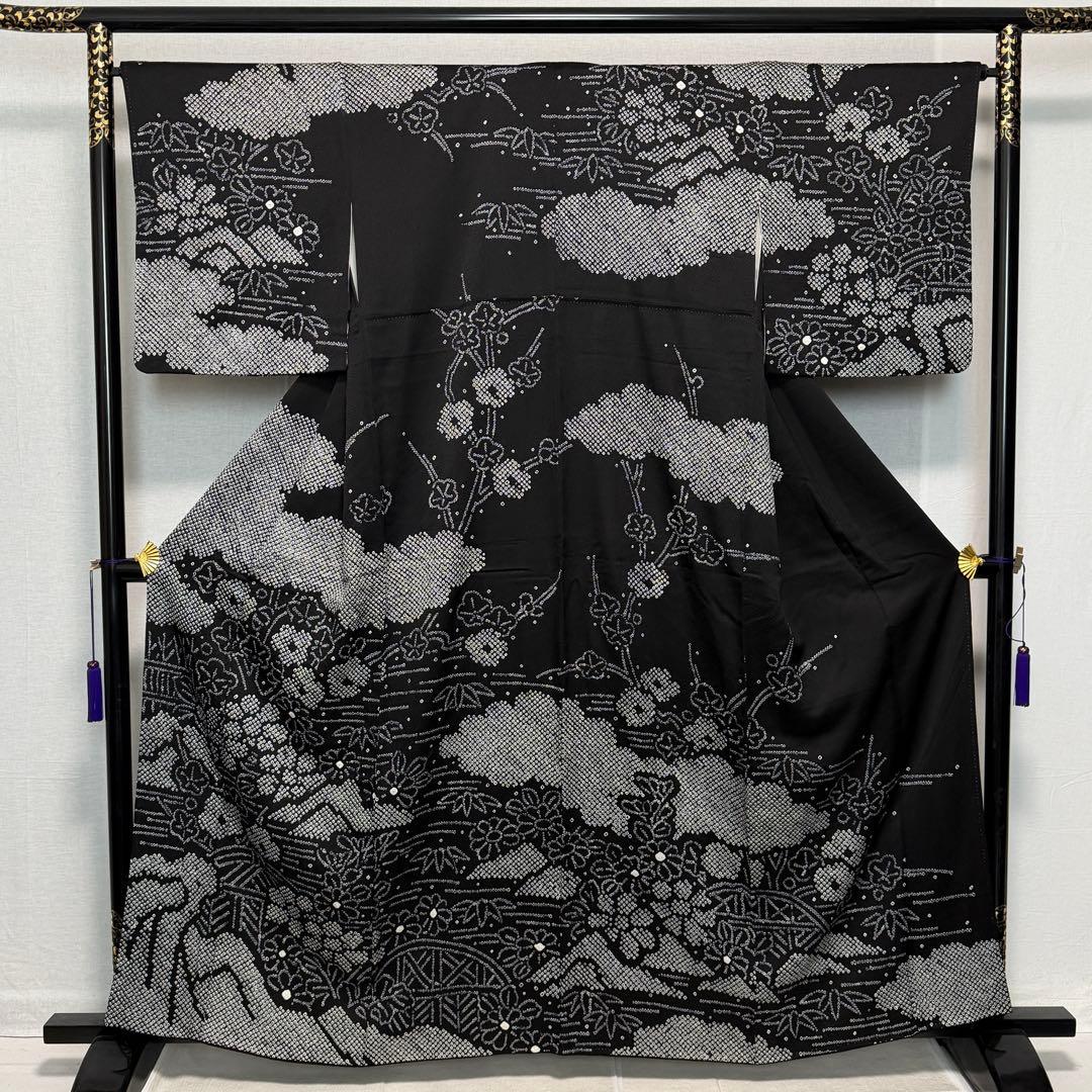 D18 訪問着 総絞り 黒地 正絹 着物 袷 美品