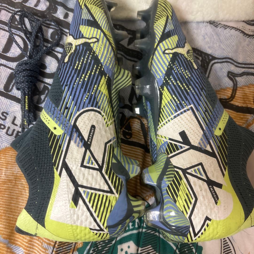 Puma サッカーシューズ FG ブラック/イエロー/ブルー