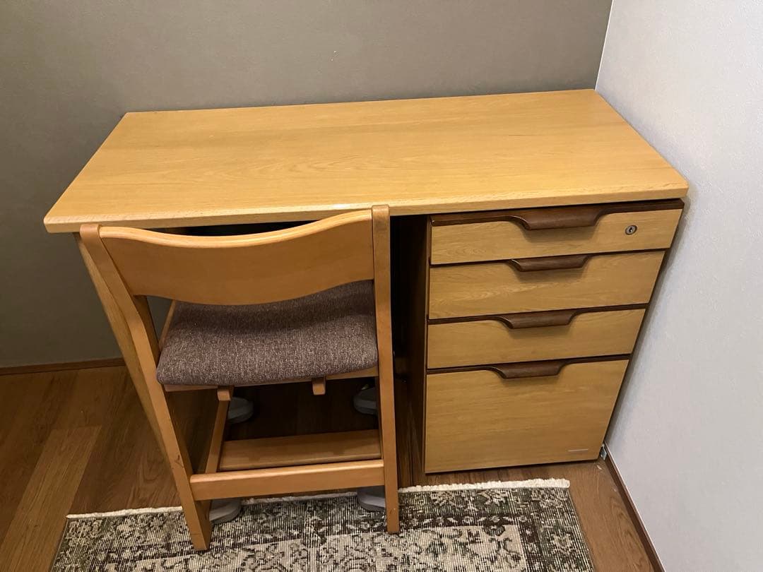 こはる　勉強机