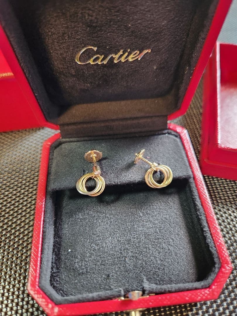 Cartier ピアス　トリニティ 1Pダイヤモンド