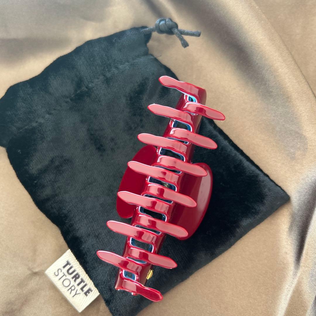 ザヘアバートウキョウ ヘアジョークリップMサイズ　ワインレッド