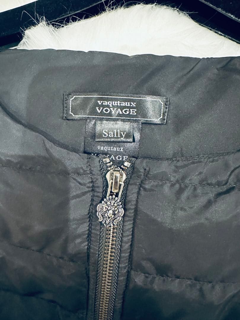 美品 ♡ vaqutaux VOYAGE ブルジョアフリルベスト　ノアール